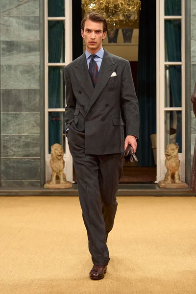 Look 51